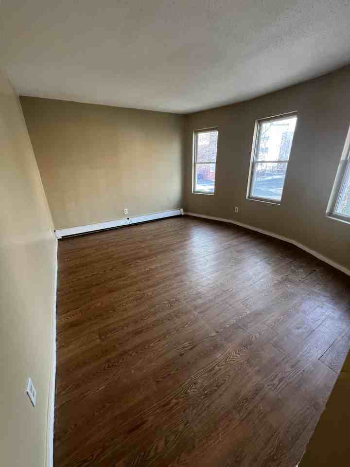 32 Bedford St #32A - Photo 3 of 12