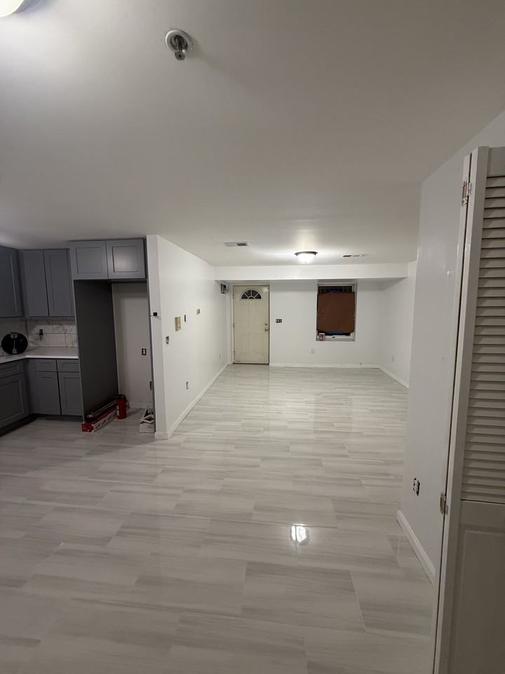 414 S 19th St #1 - Photo 6 of 8