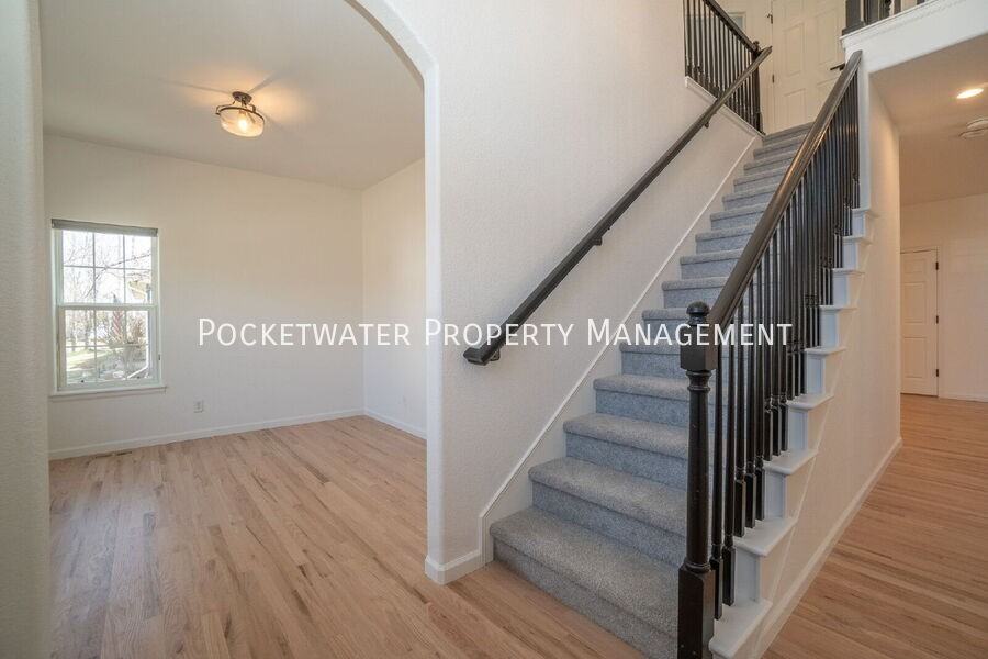 1237 St John St - Photo 3 of 22