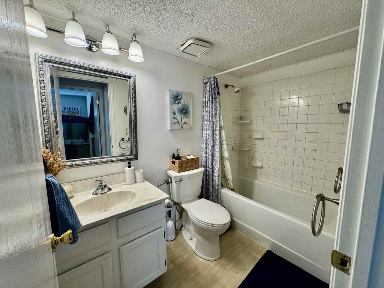 42 Providence Dr #76 - Photo 4 of 12