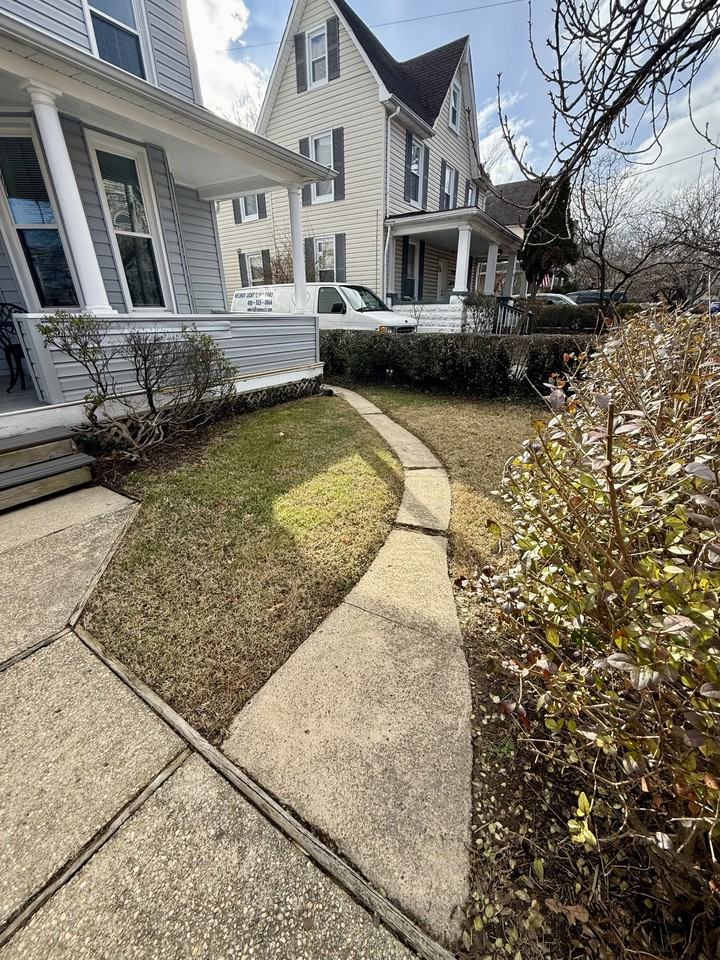 411 Lyman Ave #2 - Photo 2 of 25