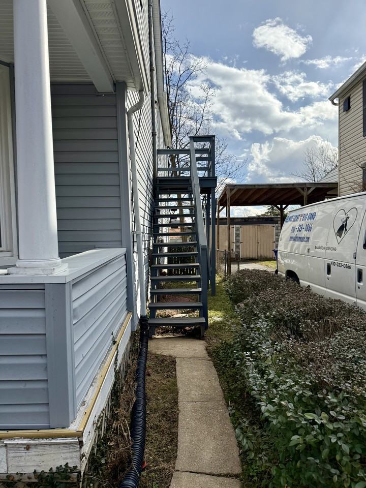 411 Lyman Ave #2 - Photo 3 of 25