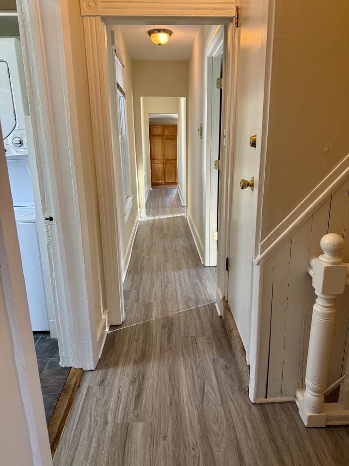 411 Lyman Ave #2 - Photo 5 of 25