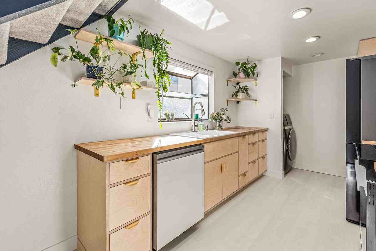 3650 Avocado Village Ct #66 - Photo 7 of 28