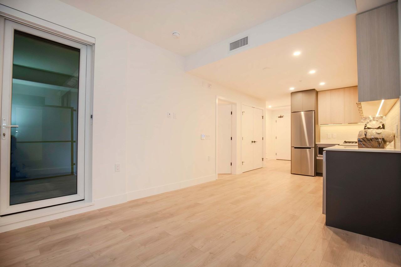 111 Buller Street #507 - Photo 3 of 22