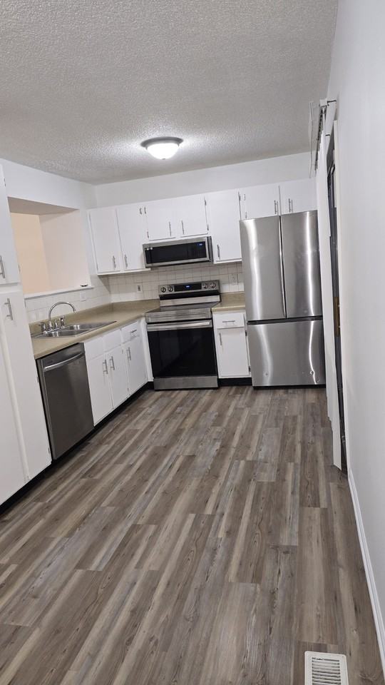 5179 Springdale Blvd #NA - Photo 2 of 19