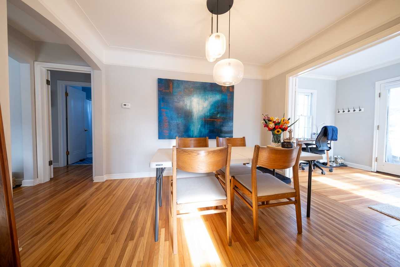 3957 Ewing Ave S #1 - Photo 4 of 36