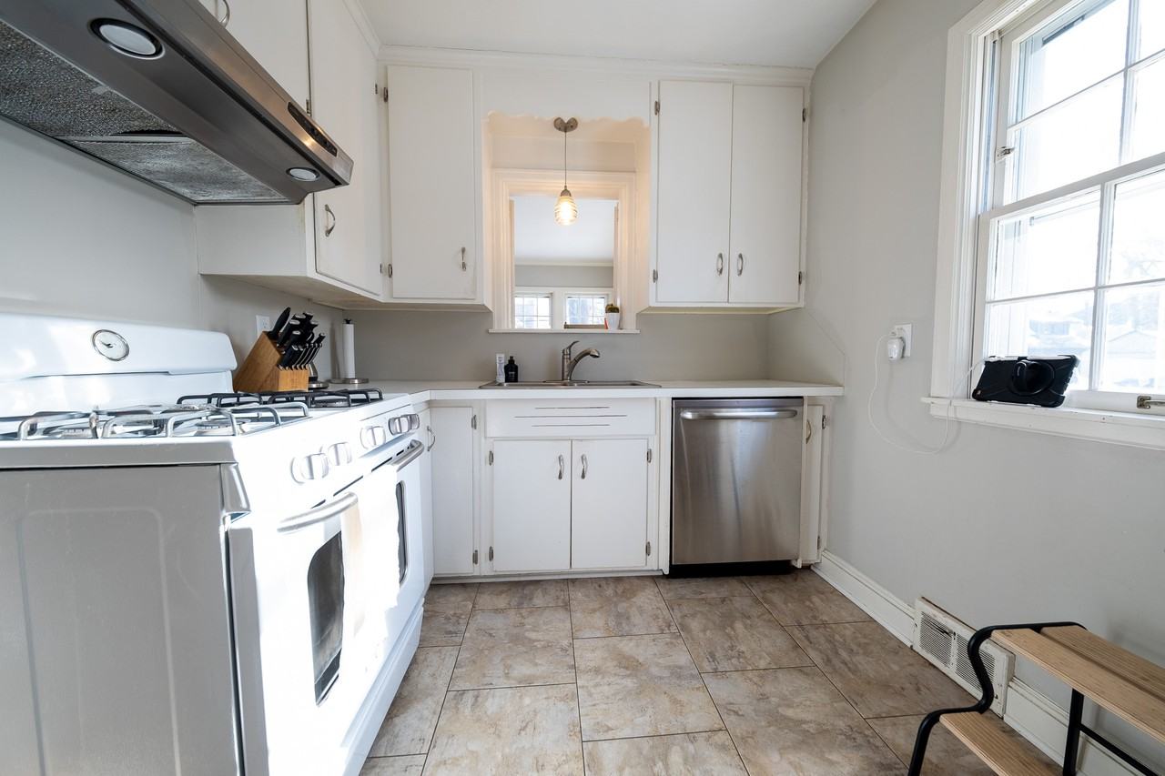 3957 Ewing Ave S #1 - Photo 7 of 36