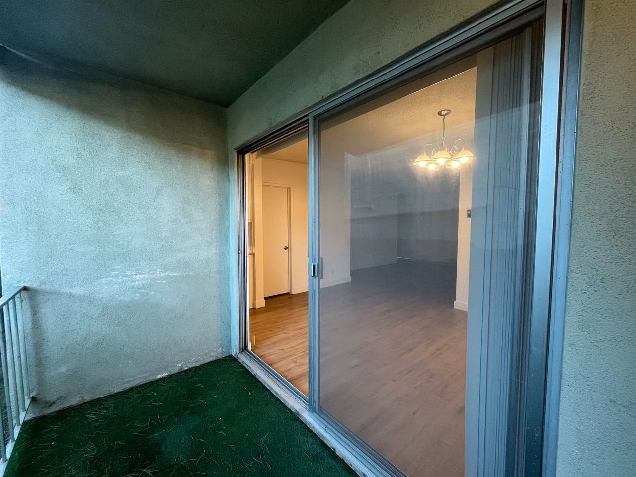 2439 Chelsea Pl - Photo 3 of 5