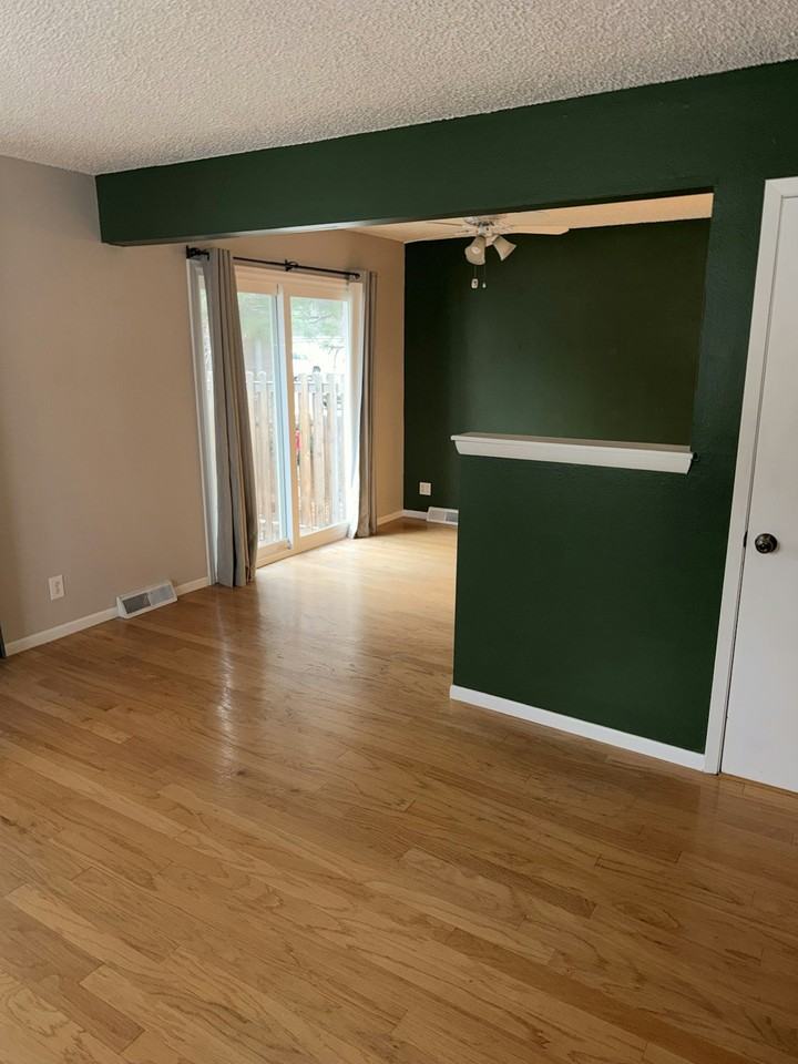 1165 South Oneida Street - Photo 6 of 31