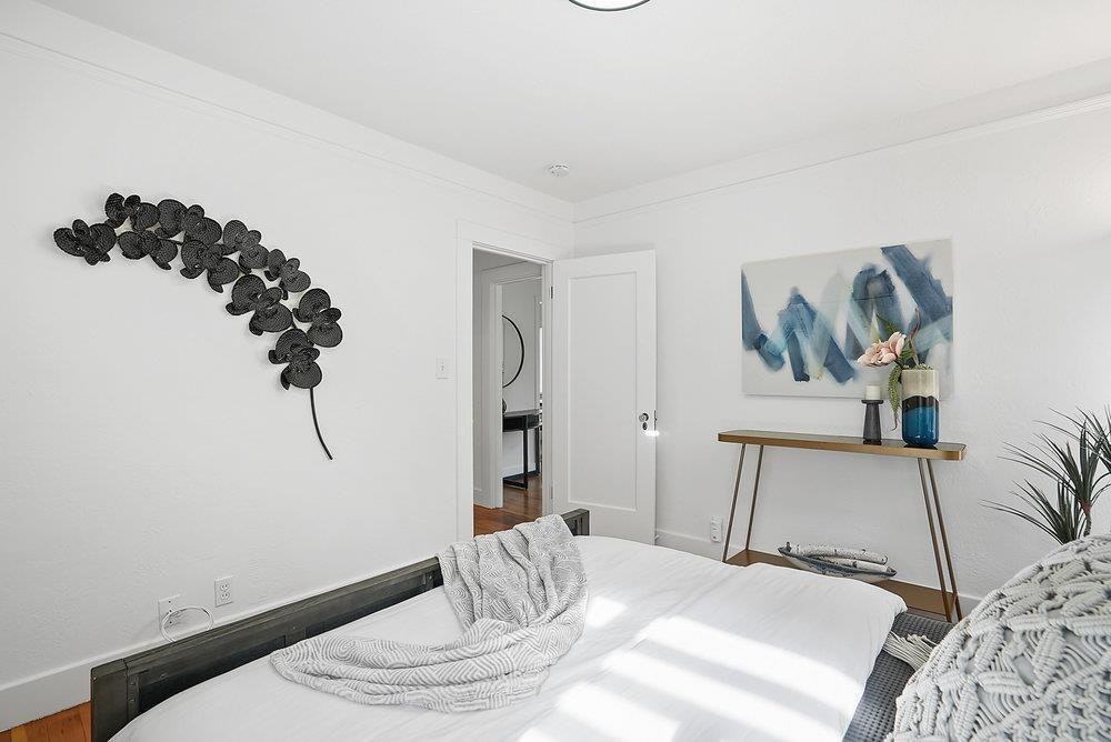 1021 Leona Court - Photo 6 of 16