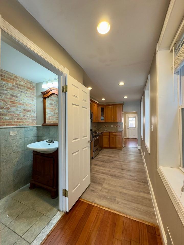 2428 Fleet St - Photo 7 of 26