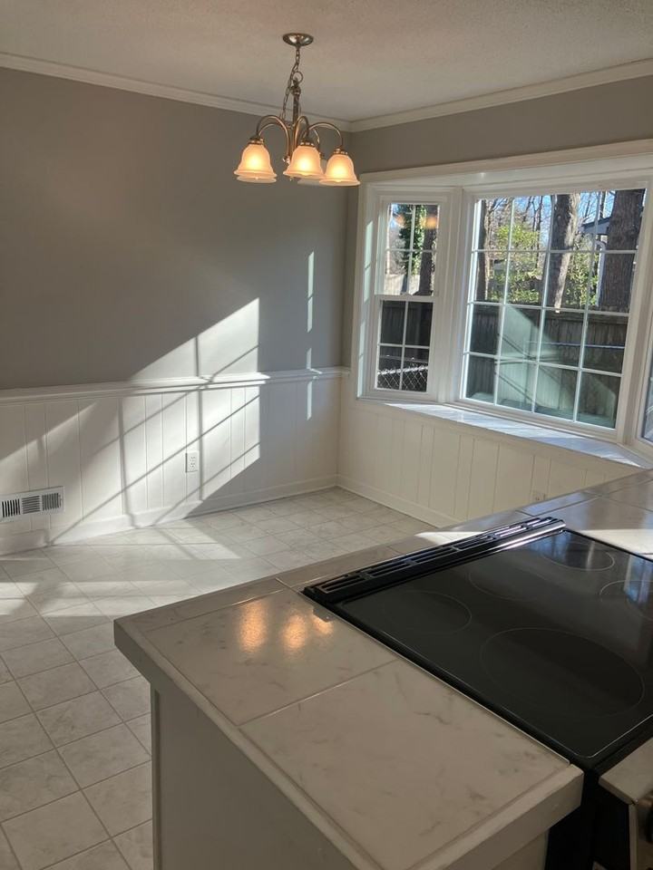 1018 Jefferson Rd - Photo 5 of 17