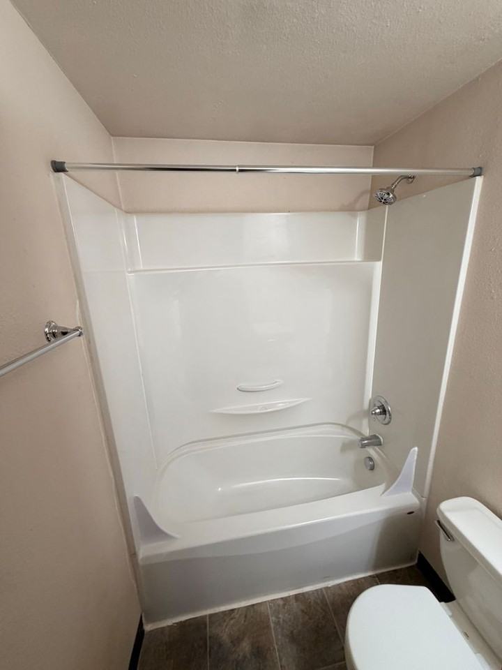 650 N 4th St - Photo 6 of 10