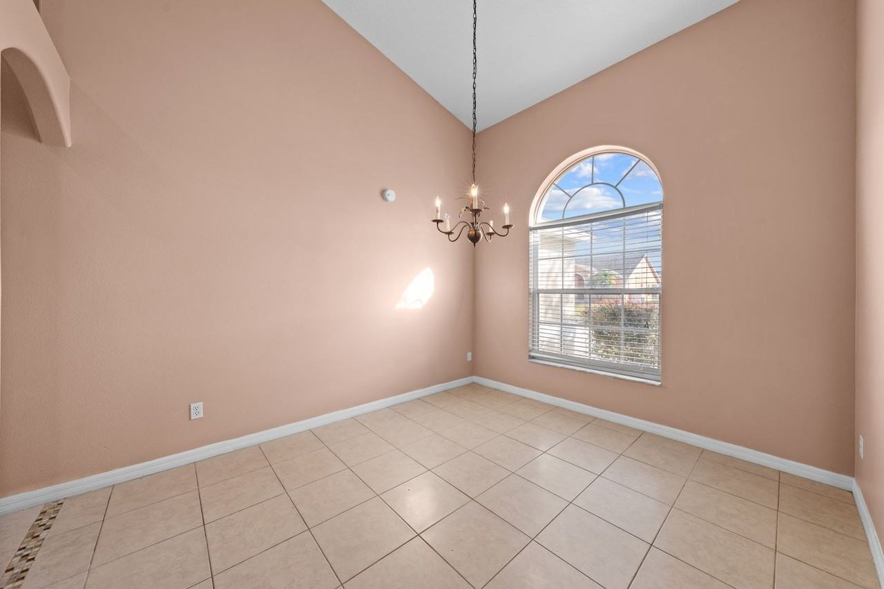 4649 Huron Bay Cir - Photo 7 of 47