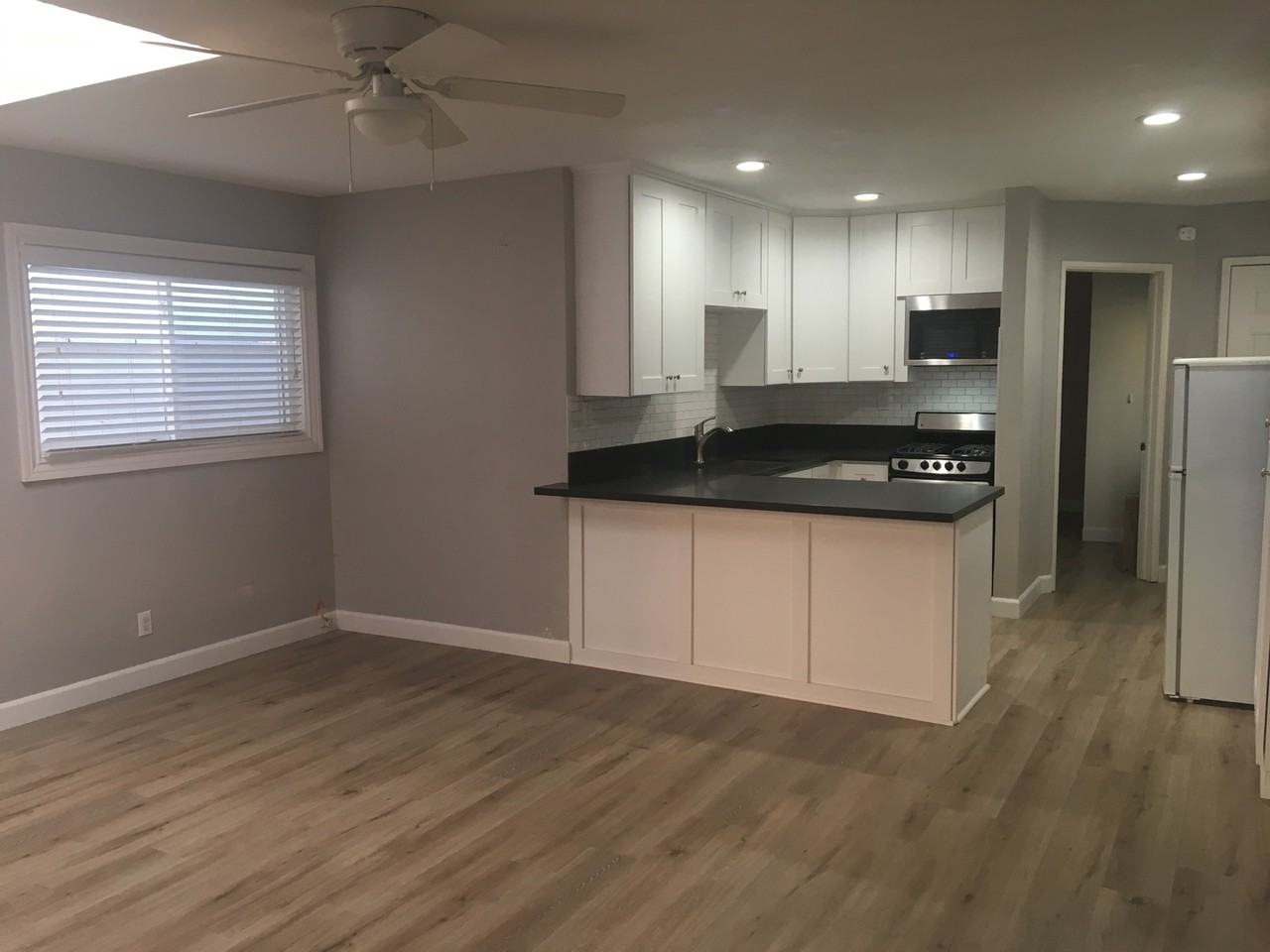 156 W Marquita #D - Photo 2 of 14