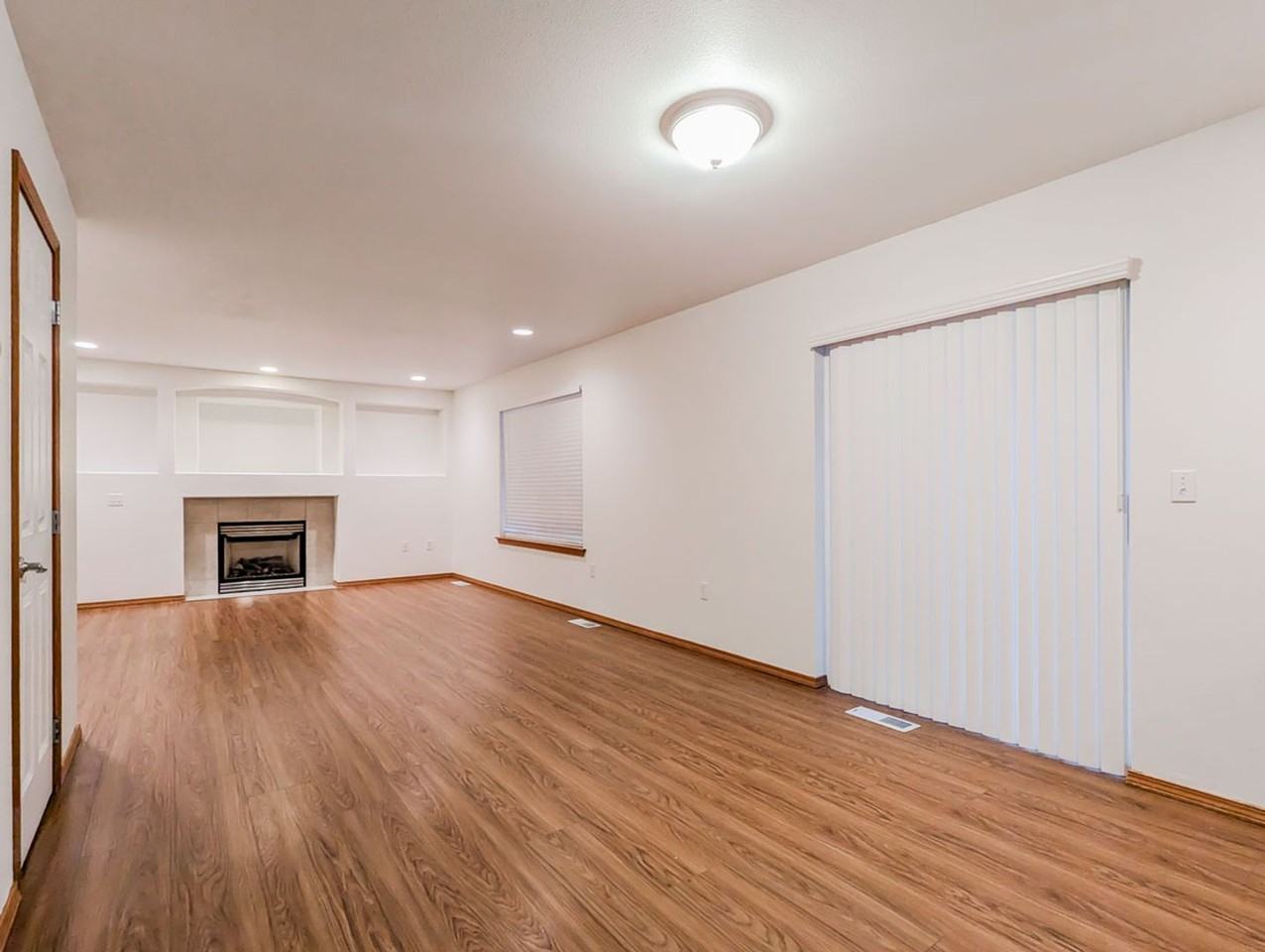 8325 74th Dr Ne - Photo 7 of 16