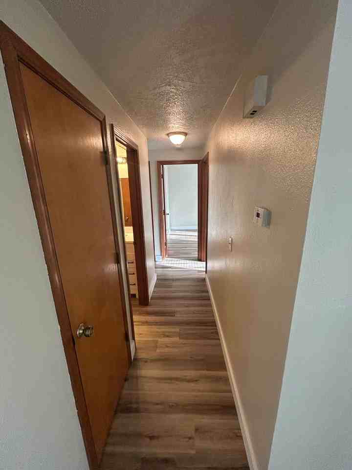 609 E Foothills Dr - Photo 7 of 17