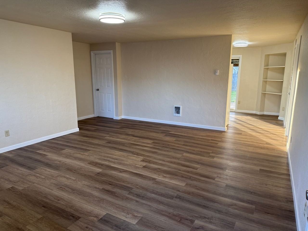 266 40th St - Photo 6 of 29