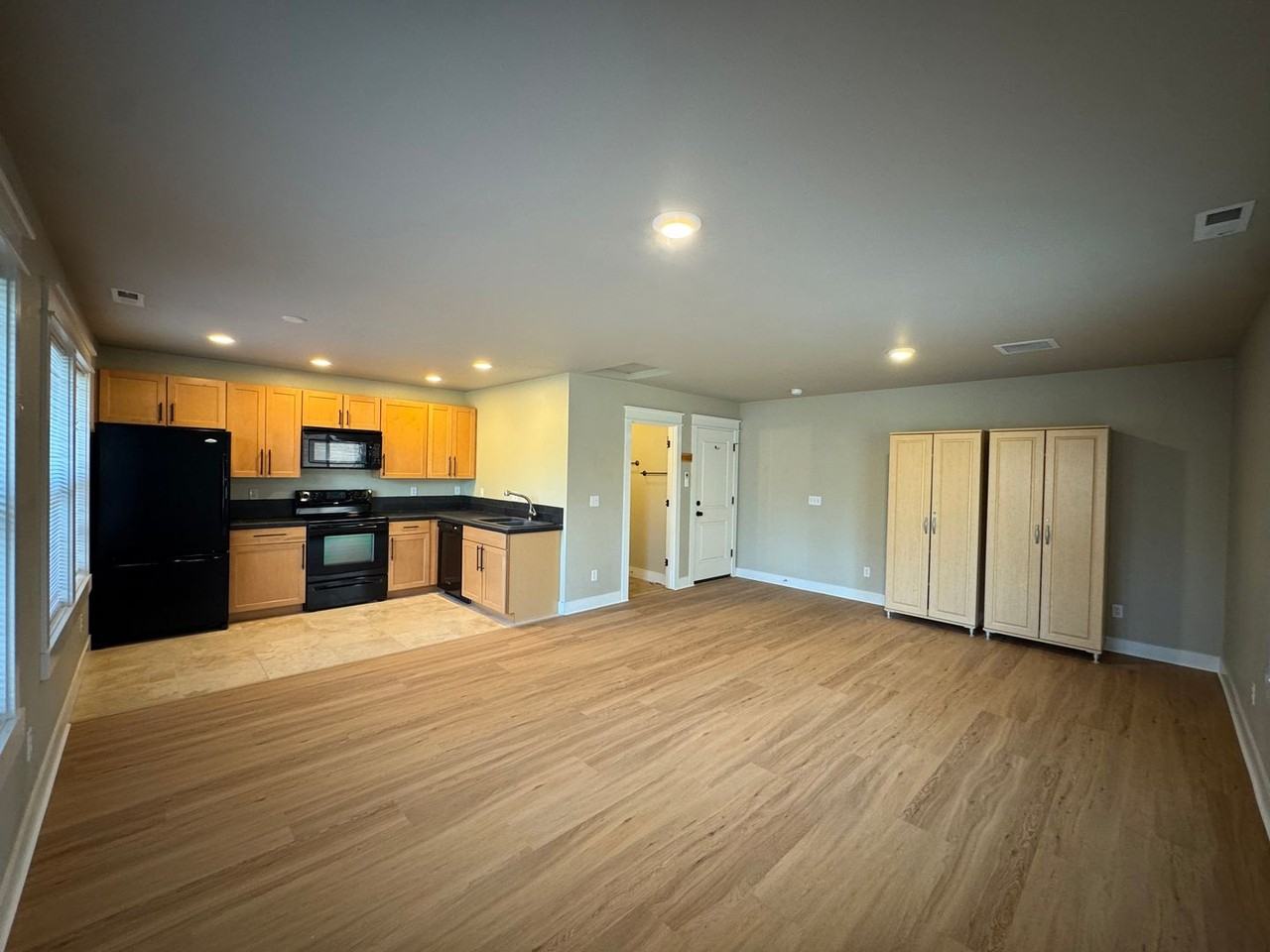 1344 Nw Ithaca Ave #2 - Photo 5 of 7