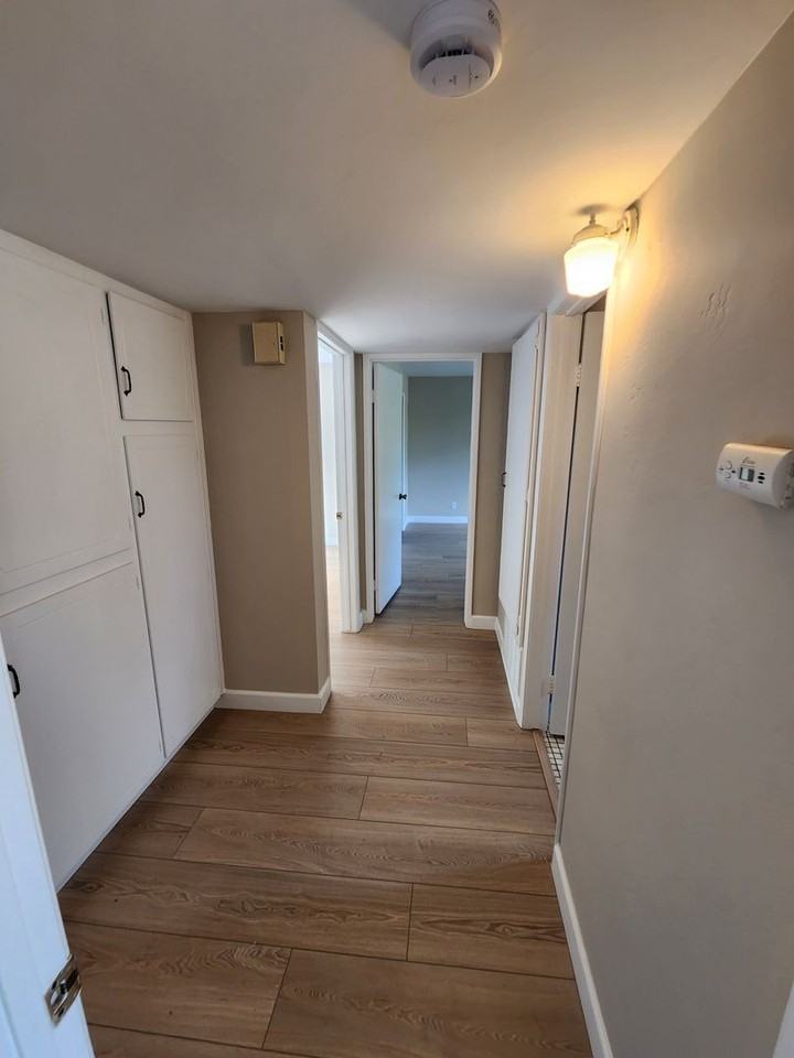 457 Brighton Ave - Photo 7 of 17