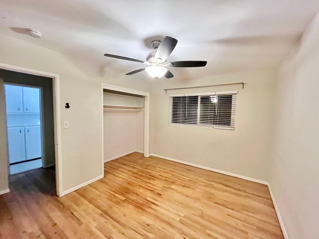 2958 Ivy St - Photo 5 of 9