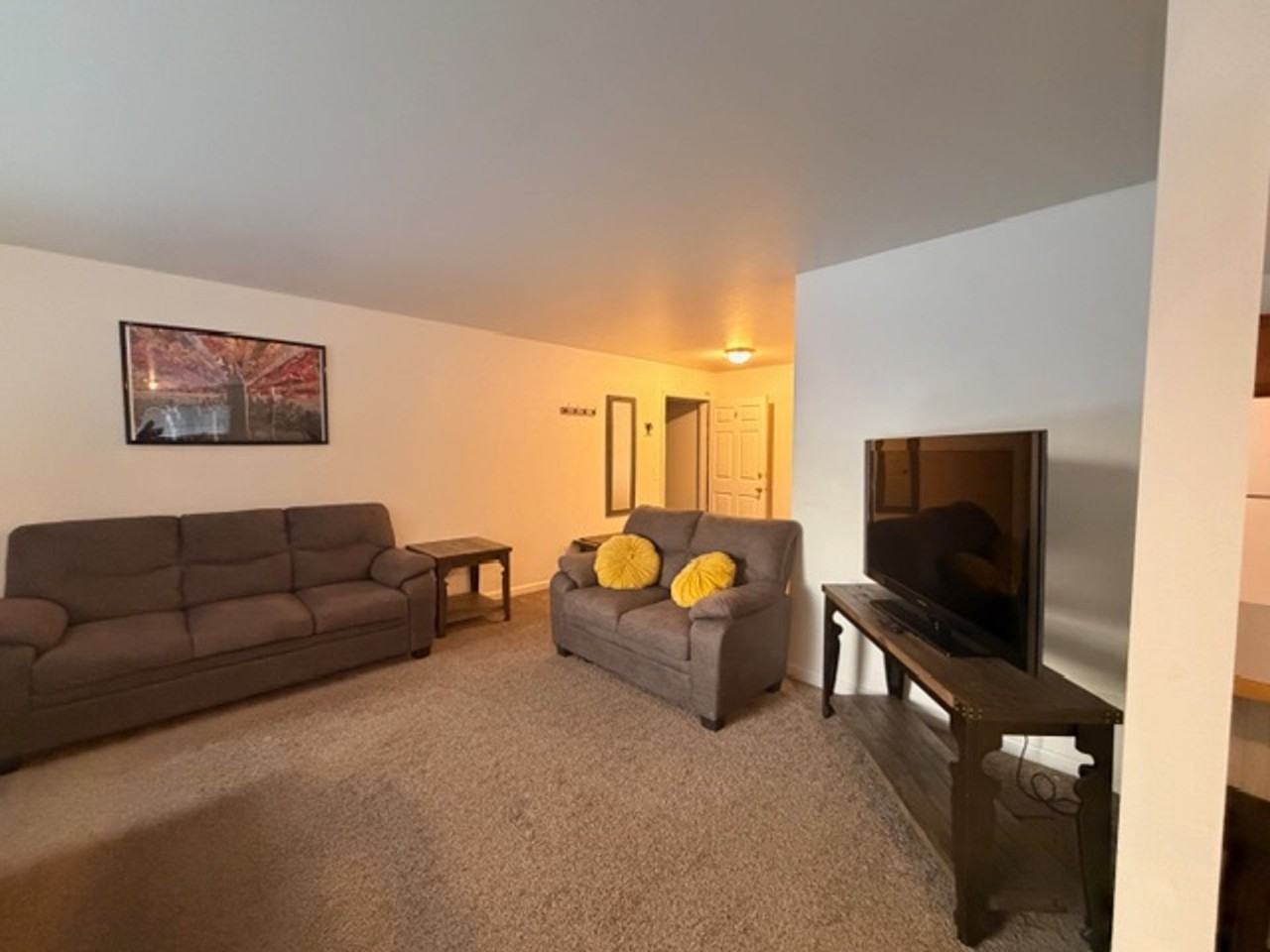 Larsen Properties - Photo 4 of 50