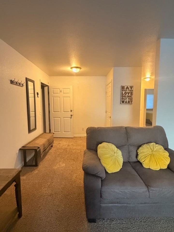 Larsen Properties - Photo 7 of 50