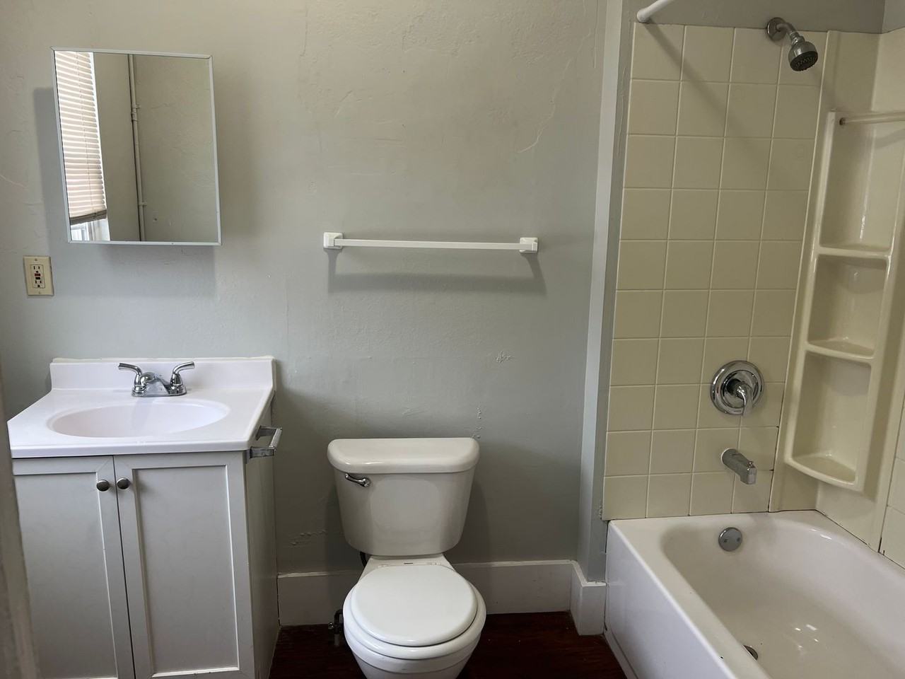 794 N Main Street Akron OH 44310 MFH18 .T3 - Photo 4 of 9