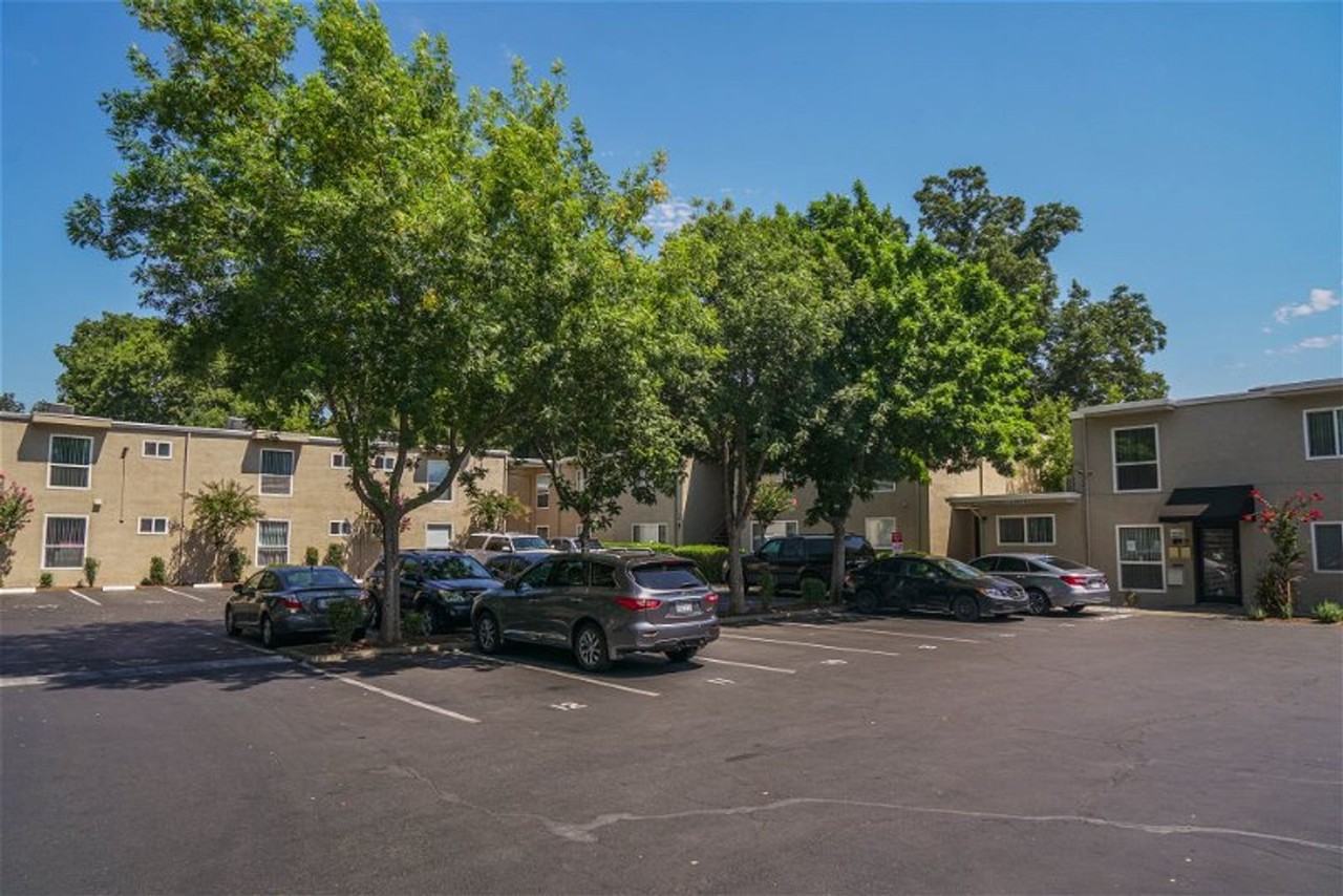 Villa Serrano New - Photo 3 of 50