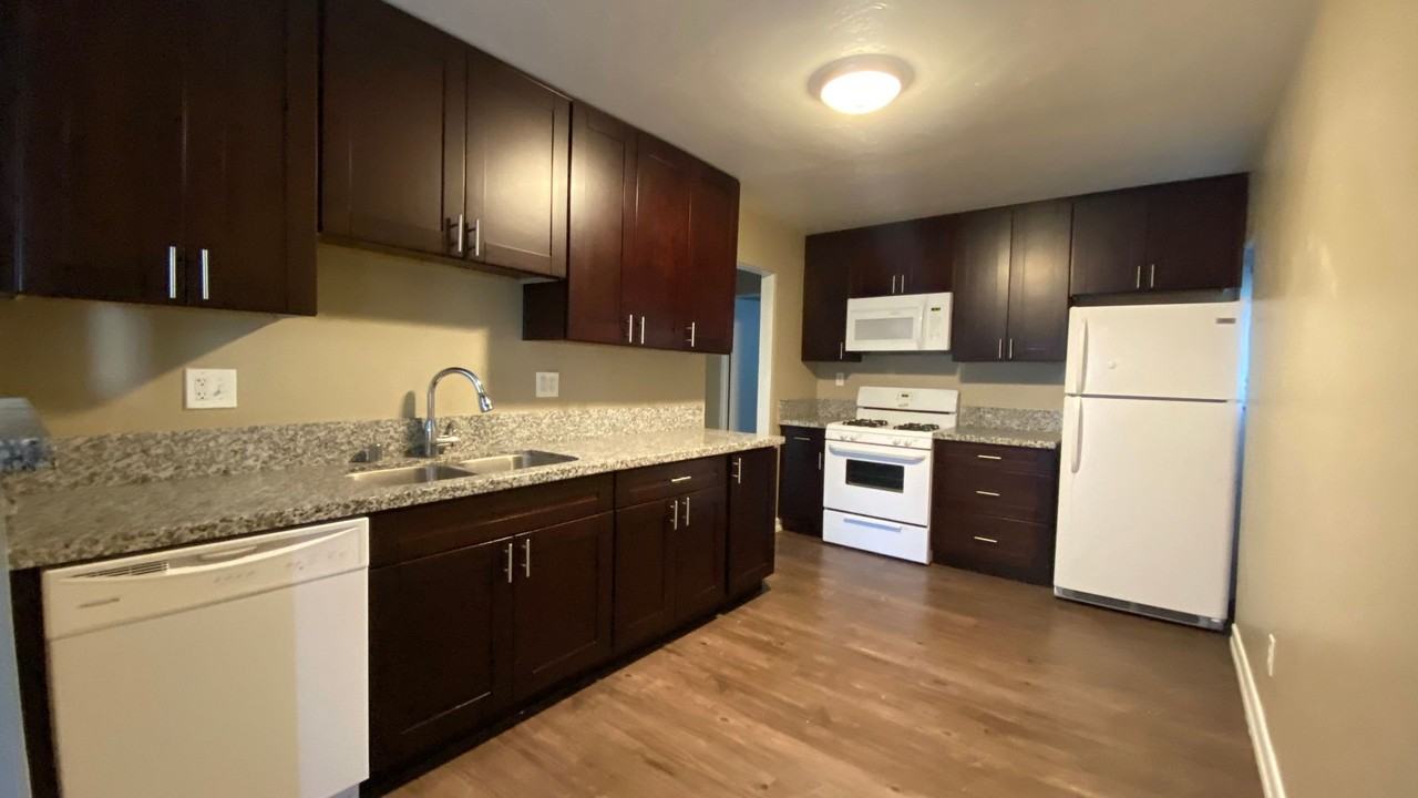 Moose 4154-4158 Estrella Avenue - Photo 6 of 22