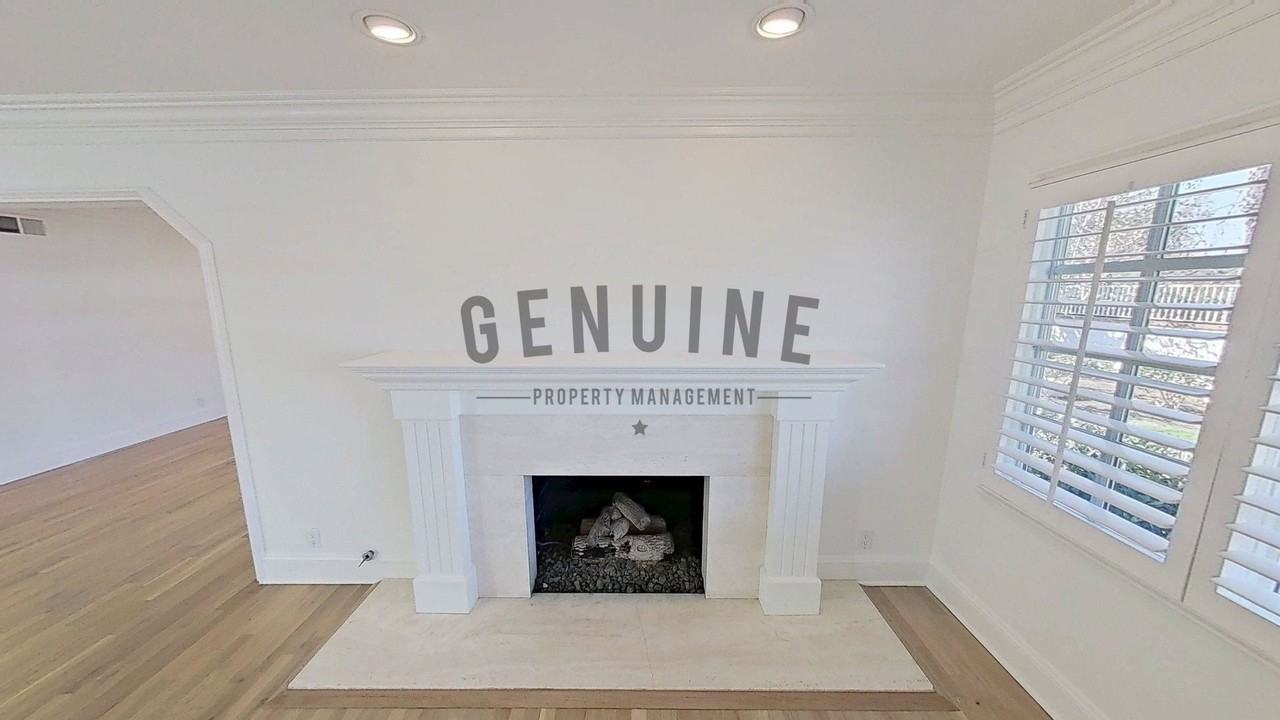 2921 Catalpa St - Photo 3 of 50