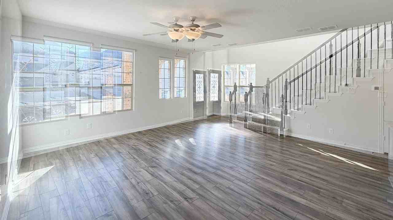 2653 Acadia Dr - Photo 5 of 50