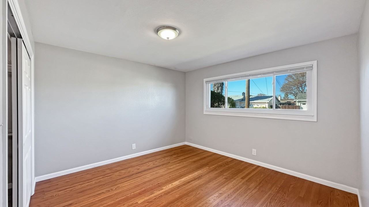 2476 Fiji Way - Photo 7 of 37