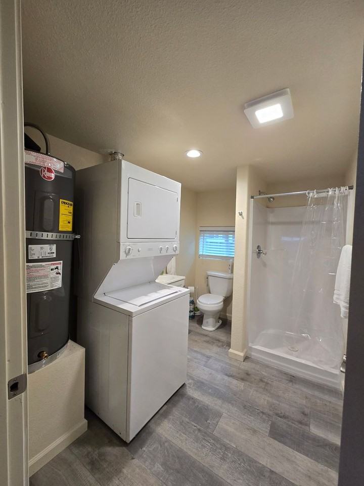 398 Schindler St - Photo 2 of 21