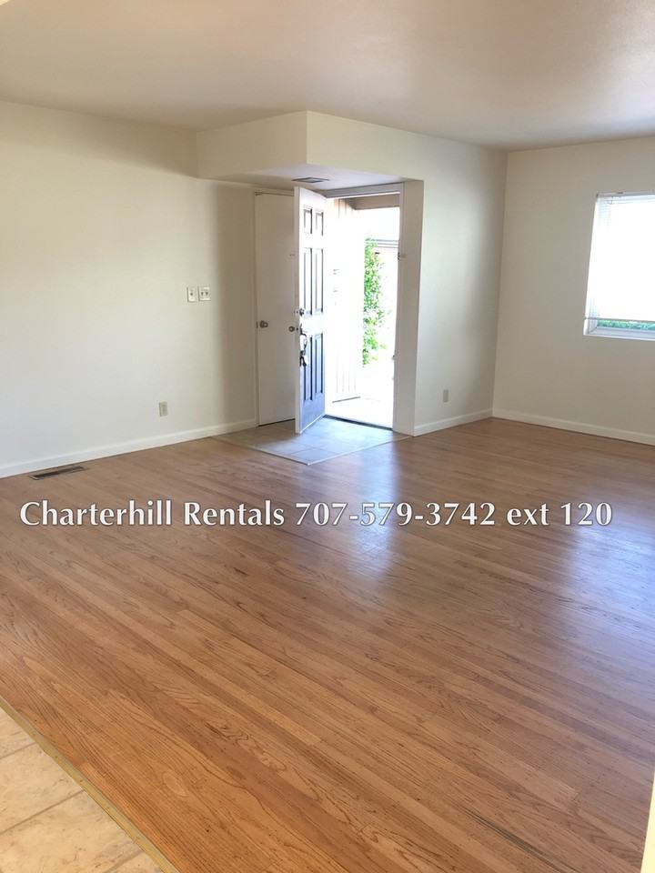 2621 Neotomas Ave - Photo 3 of 16