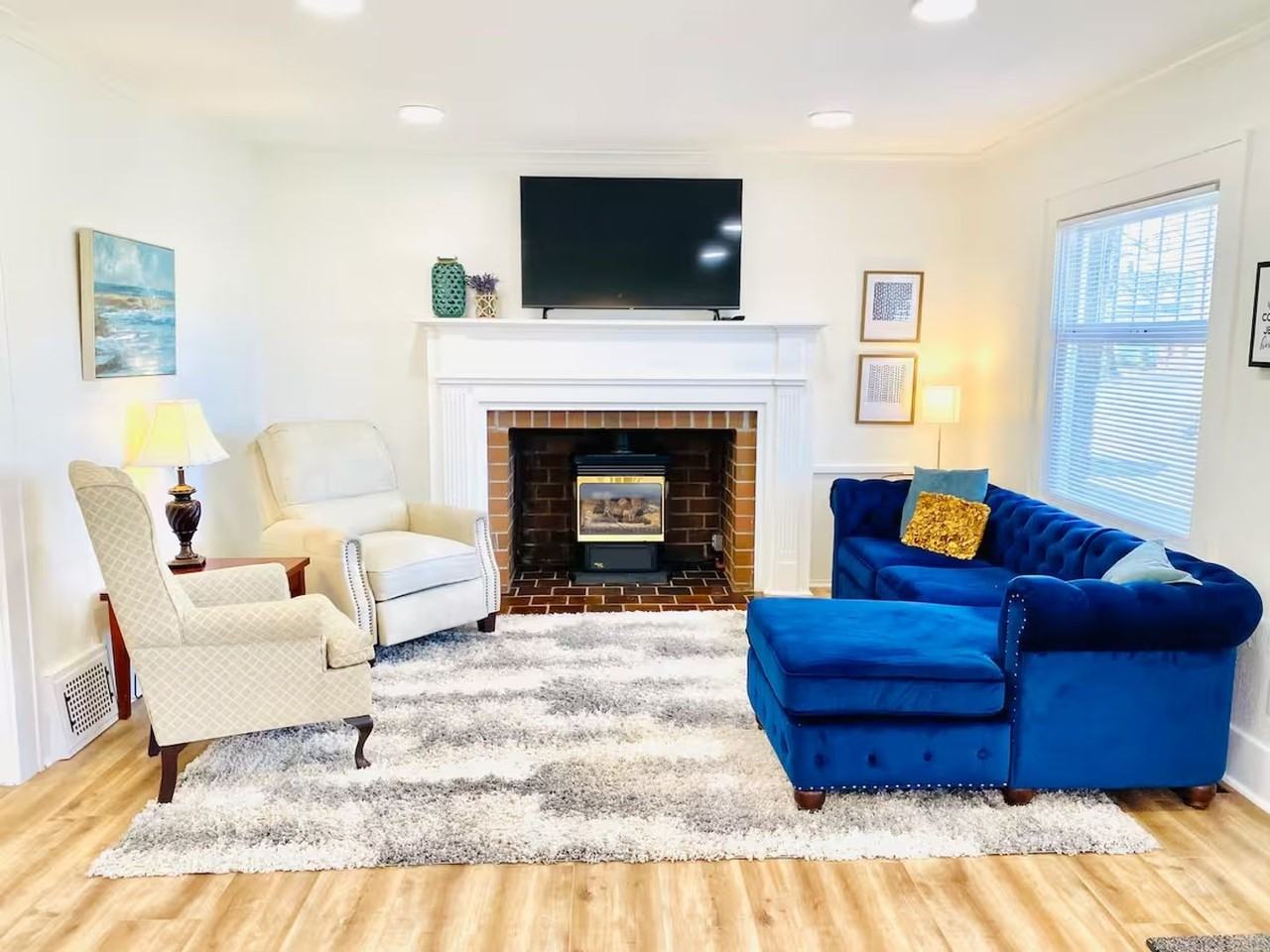 713 Front St - Photo 5 of 20