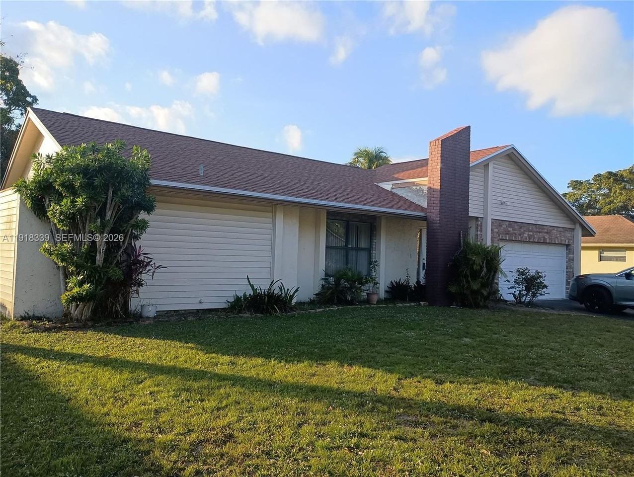 1125 Nw 78th Ave #0 - Photo 2 of 10