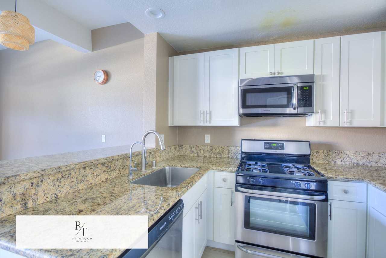 52 Brownfield Ln - Photo 5 of 33