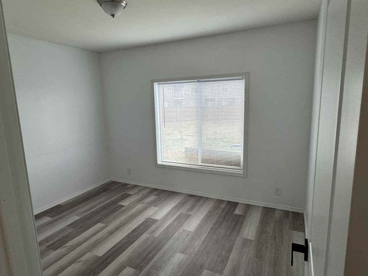 355 Ne Marshall Loop - Photo 2 of 24
