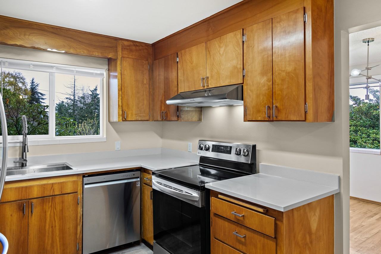 2215 W Armour St #2215 - Photo 3 of 23