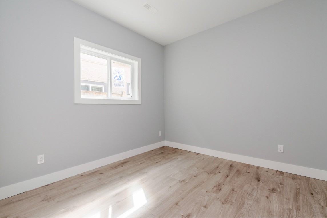 Prestige Pl - Photo 5 of 8