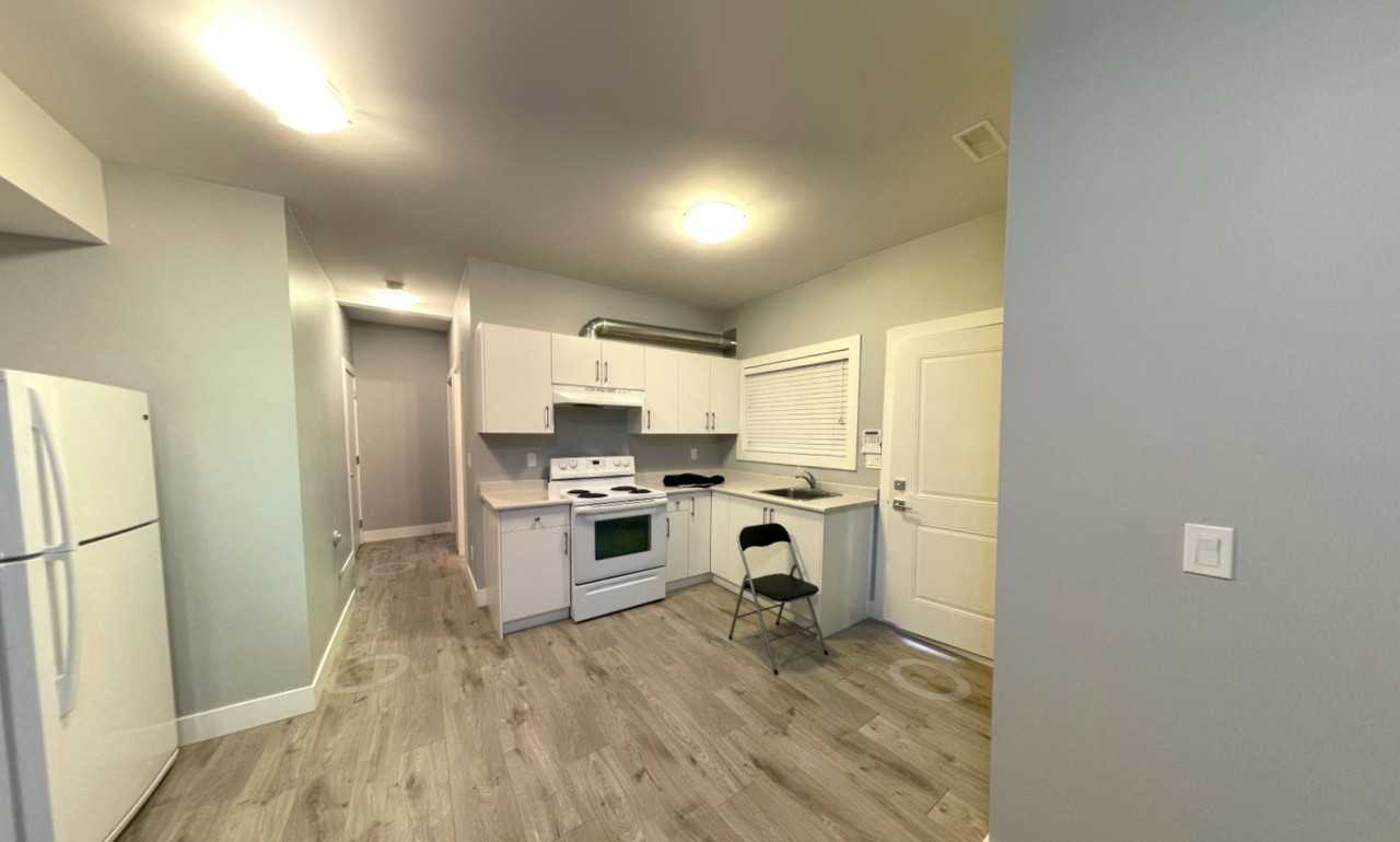 Prestige Pl - Photo 3 of 8