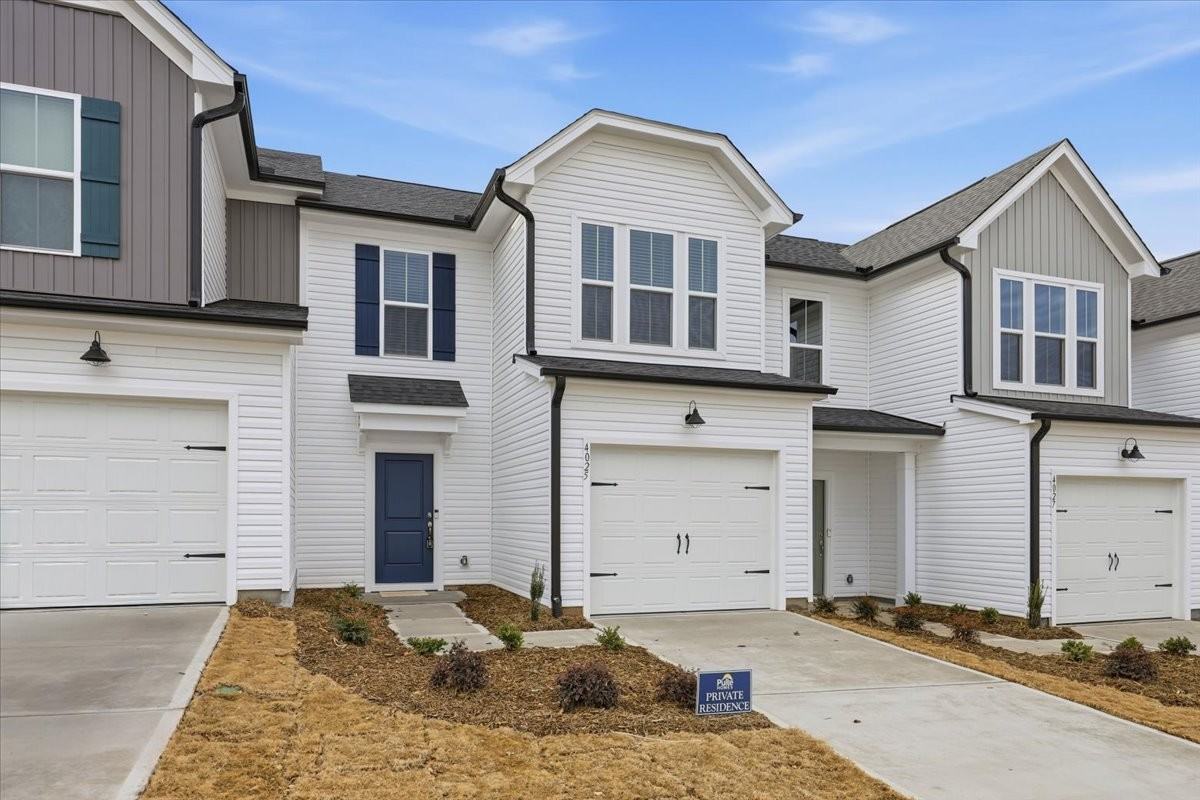 Kidd Place - 4025 - 1 #1 - Photo 3 of 36