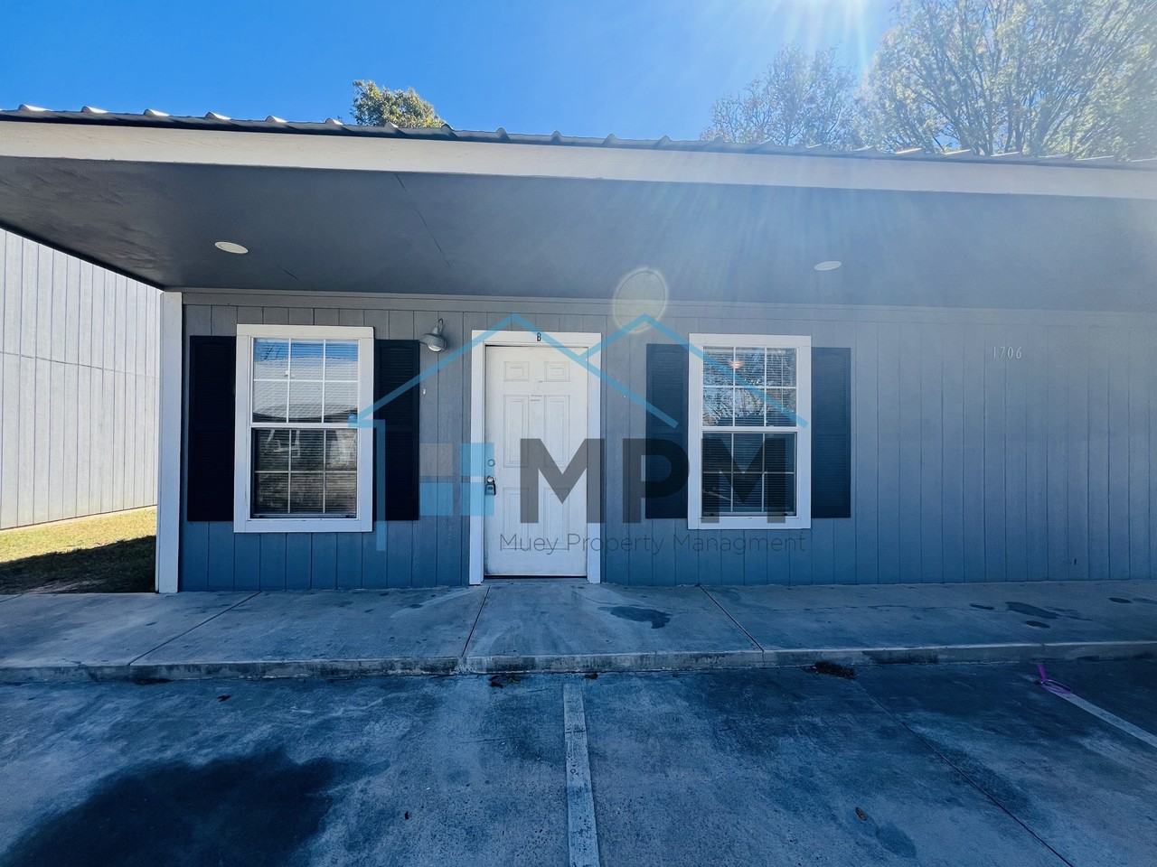 1706 Grammont St #B - Photo 7 of 8