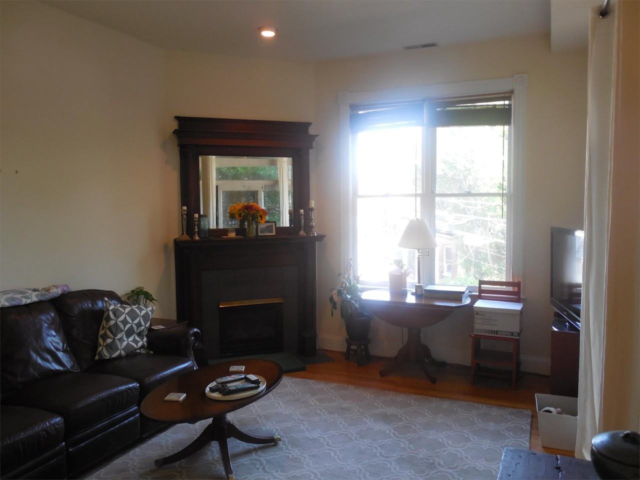 2015 Kalorama Road NW - Photo 3 of 27