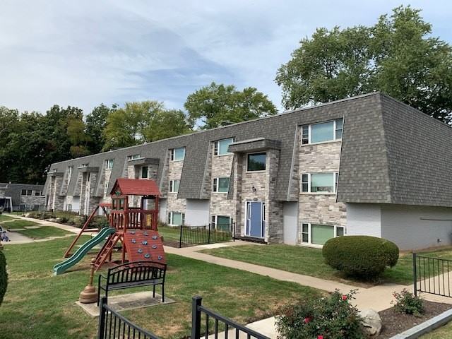 1101 Evans Avenue - Photo 3 of 23