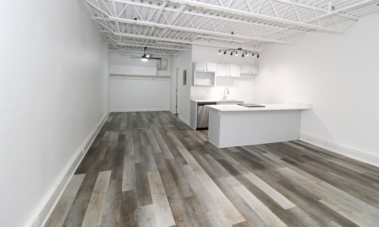 Apartments @ Molly Court - Photo 4 of 33