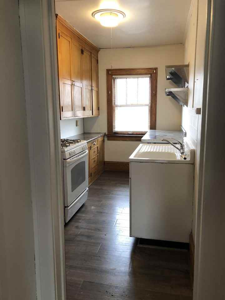 Elliot Ave. S. (3952-3954) - Photo 4 of 17