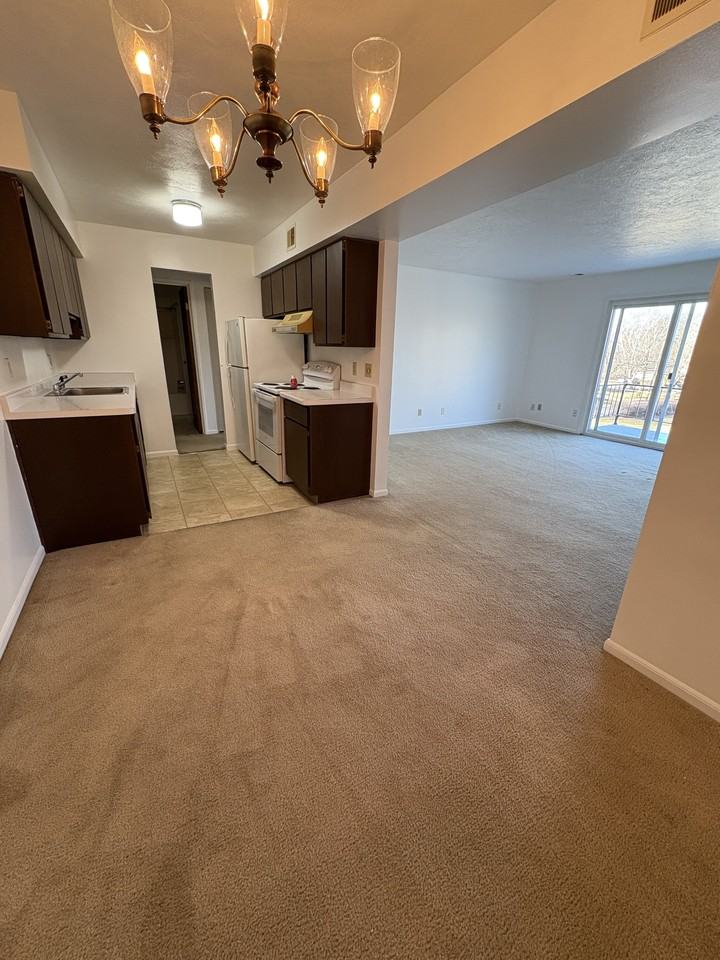 8 Griffin Court - Photo 2 of 10